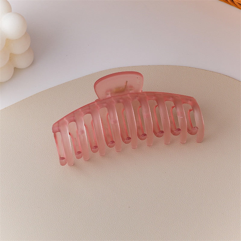 Sweet Scrub Color Acrylic Grasp Clip Simple Oval Hollow Leopard Grasp Hair Crab for Women Makeup Bath Hair Accessories